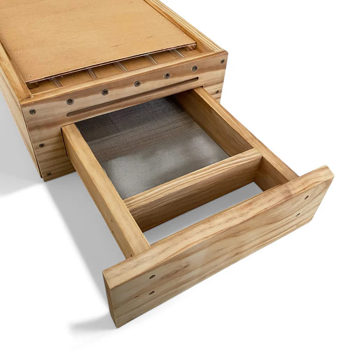 Wooden Pollen Trap (Wax Dipped) American Style