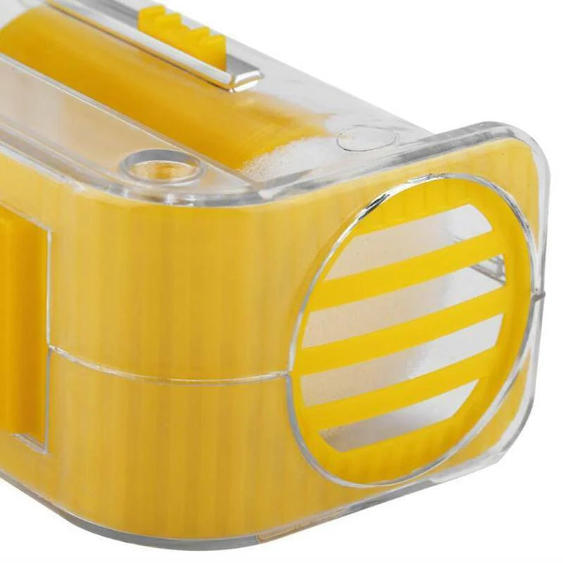 One Handed Queen Catcher