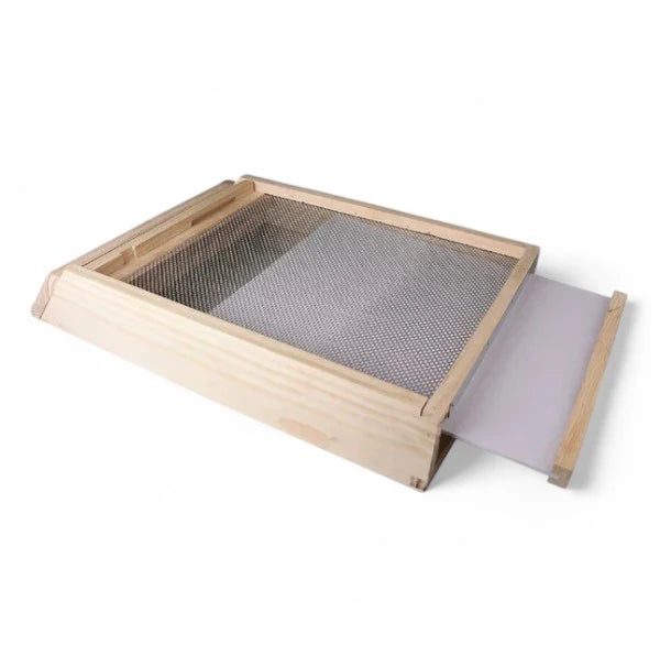 Premium Raised Screened Bottom Board with PVC Tray - 8 Frame