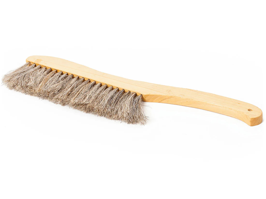 Premium Horsetail Bee Brush